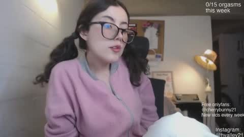 Sarah Prez online show from April 25, 2026, 5:32 am