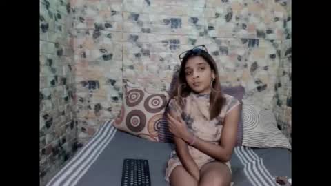 Snapshot of cherryindian694u chatting on April 25, 2026, 5:10 am leah is the name online show from April 25, 2026, 5:10 am