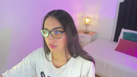 Cherry online show from October 13, 2025, 12:27 pm