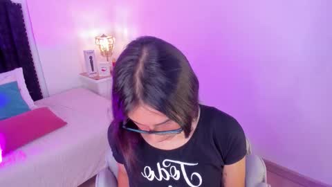 Cherry online show from October 28, 2025, 12:52 pm