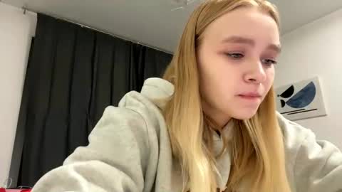 Lei online show from April 23, 2026, 6:54 pm