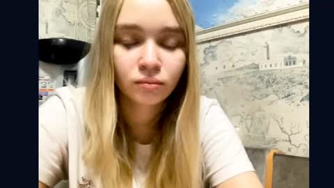 Snapshot of cherryleija chatting on June 10, 2026, 5:23 pm Lei online show from June 10, 2026, 5:23 pm