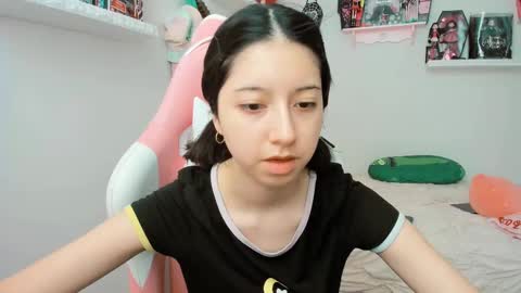 cherrycute666 online show from February 12, 2025, 7:35 pm