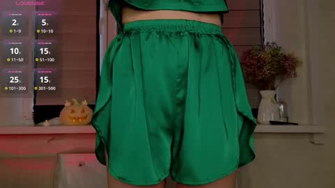 Lysia online show from October 22, 2025, 11:10 am