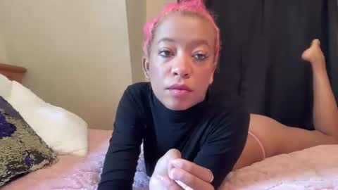 cherrypink88 online show from June 19, 2026, 4:44 pm