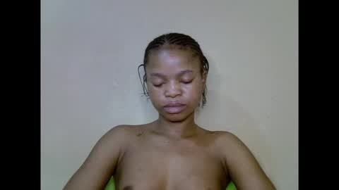 Snapshot of cherryxpussy chatting on November 14, 2025, 5:17 am cherryxpussy online show from November 14, 2025, 5:17 am