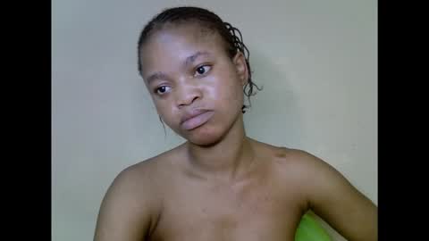 Snapshot of cherryxpussy chatting on November 21, 2025, 9:41 am cherryxpussy online show from November 21, 2025, 9:41 am