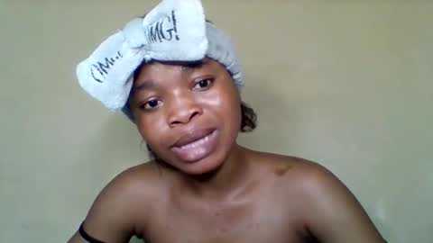 Snapshot of cherryxpussy chatting on November 30, 2025, 12:14 am cherryxpussy online show from November 30, 2025, 12:14 am