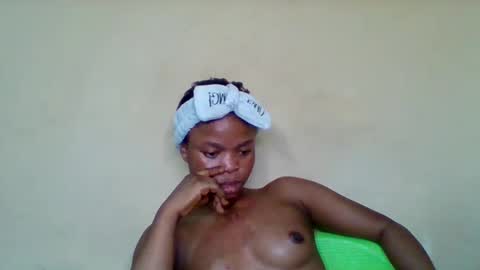 Snapshot of cherryxpussy chatting on December 15, 2025, 12:37 am cherryxpussy online show from December 15, 2025, 12:37 am