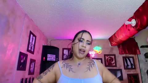 Snapshot of cherryy_bombshelll chatting on September 15, 2025, 4:51 pm cherry online show from September 15, 2025, 4:51 pm