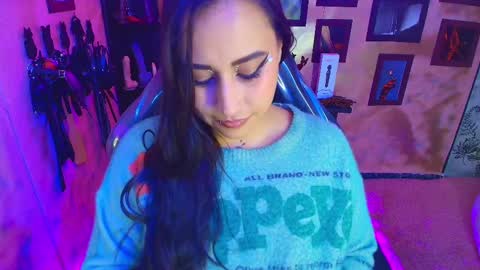 Snapshot of cherryy_bombshelll chatting on October 6, 2025, 3:53 pm cherry online show from October 6, 2025, 3:53 pm