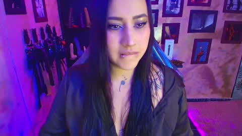 Snapshot of cherryy_bombshelll chatting on October 11, 2025, 5:00 pm cherry online show from October 11, 2025, 5:00 pm