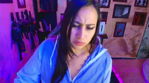 Snapshot of cherryy_bombshelll chatting on October 29, 2025, 6:20 pm cherry online show from October 29, 2025, 6:20 pm