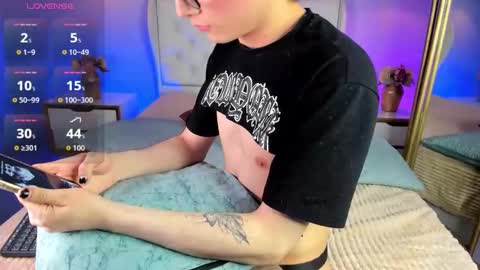 Matias online show from October 24, 2025, 9:11 pm