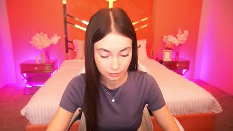 Snapshot of cherryylulu chatting on November 4, 2025, 8:24 am cherryylulu online show from November 4, 2025, 8:24 am