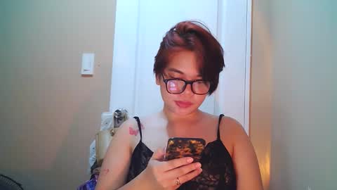 Snapshot of chesca_sweetie chatting on February 5, 2026, 4:44 pm chesca online show from February 5, 2026, 4:44 pm
