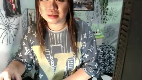 chescahotxxxl online show from February 11, 2025, 2:35 am