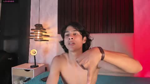 Snapshot of cheys_mast chatting on July 22, 2026, 1:14 pm Cheys online show from July 22, 2026, 1:14 pm