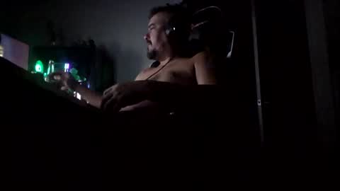 Snapshot of chezy84 chatting on August 2, 2026, 9:52 am Chezy84 online show from August 2, 2026, 9:52 am