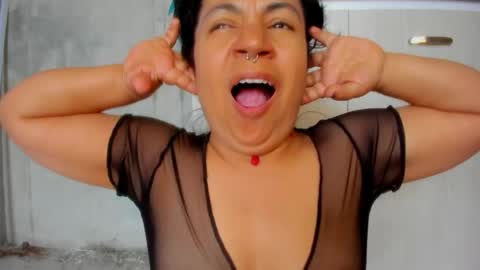 Chiara fustox online show from April 19, 2026, 6:10 pm