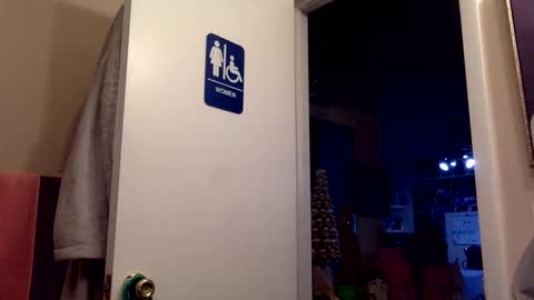 Snapshot of chicagobabe312 chatting on October 16, 2025, 4:35 am chicagobabe312 online show from October 16, 2025, 4:35 am