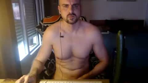 chicocam1983 online show from July 18, 2026, 3:38 pm