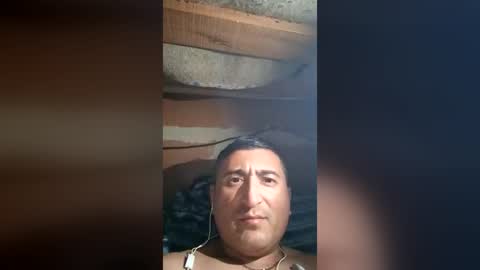chilenoelvergacabezona online show from July 15, 2026, 1:00 am