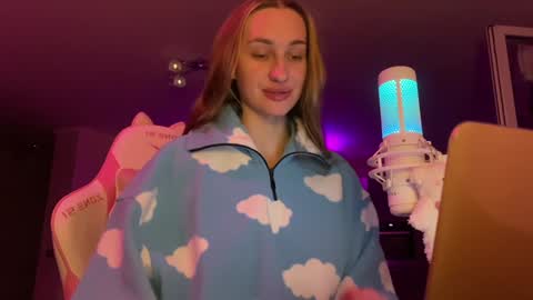 Goddess Vika - owner of all ur money online show from January 24, 2025, 5:21 pm