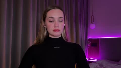 Goddess Vika - owner of all ur money online show from November 23, 2025, 3:34 pm