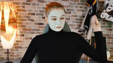 Bella online show from September 30, 2025, 5:12 am