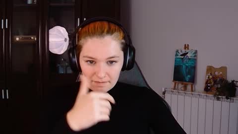 Bella online show from November 6, 2025, 9:10 am