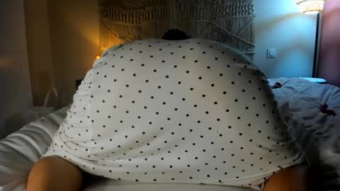 yoursensualparadise online show from November 9, 2025, 12:09 am