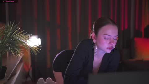 Snapshot of chillwithstacy chatting on May 13, 2026, 9:33 pm chillwithstacy online show from May 13, 2026, 9:33 pm