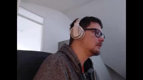 chillzonecam online show from November 15, 2025, 10:34 am