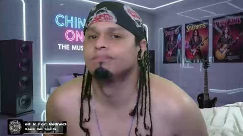 Enrique online show from October 17, 2025, 6:43 pm