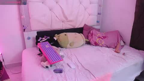 sophia online show from February 26, 2025, 9:37 pm