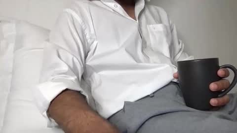 chirumiru123 online show from April 5, 2026, 8:28 pm