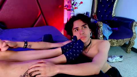 chlloe_fox online show from June 4, 2026, 8:37 pm