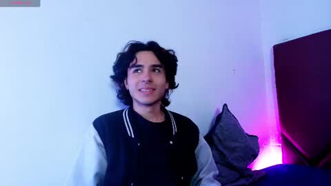 chlloe_fox online show from June 29, 2026, 1:55 pm