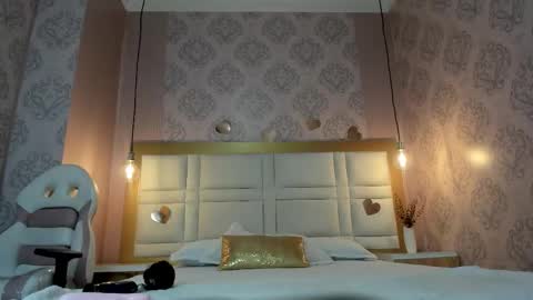 chloe_blowjob online show from December 15, 2025, 11:25 am