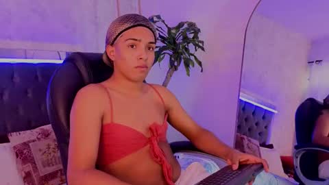 Snapshot of chloe_bronze chatting on August 3, 2026, 7:06 pm Chloe online show from August 3, 2026, 7:06 pm