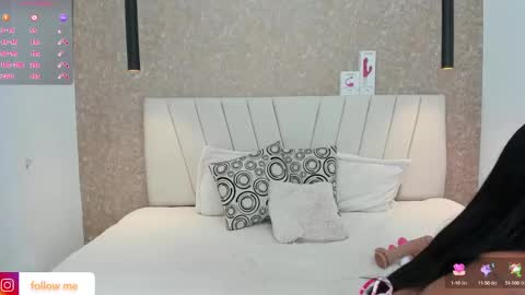 Abby 19 years online show from March 12, 2025, 6:33 pm