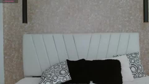 Abby 19 years online show from April 19, 2026, 6:07 pm