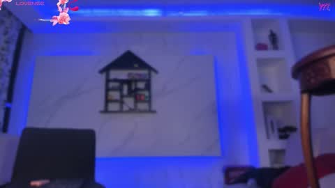 chloe_cooperr online show from February 13, 2026, 4:52 am