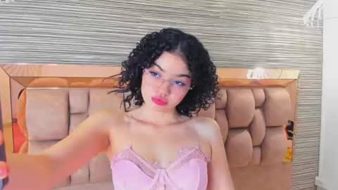 chloe online show from June 13, 2026, 11:19 am