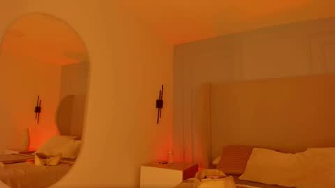 Chloe online show from March 1, 2026, 12:40 pm