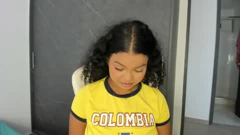Snapshot of chloe_evans21 chatting on June 27, 2026, 7:19 pm chloe online show from June 27, 2026, 7:19 pm