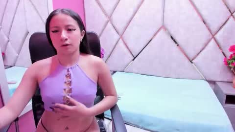 Chloe online show from December 3, 2025, 3:03 am