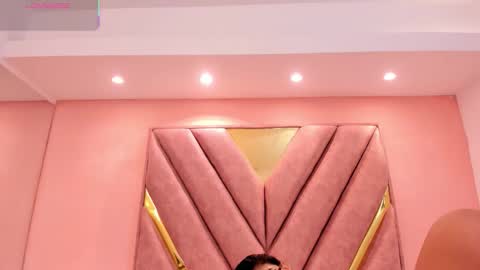 Chloe online show from March 17, 2026, 11:41 pm