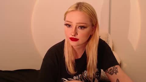 Chloe Levine online show from September 10, 2025, 11:16 pm